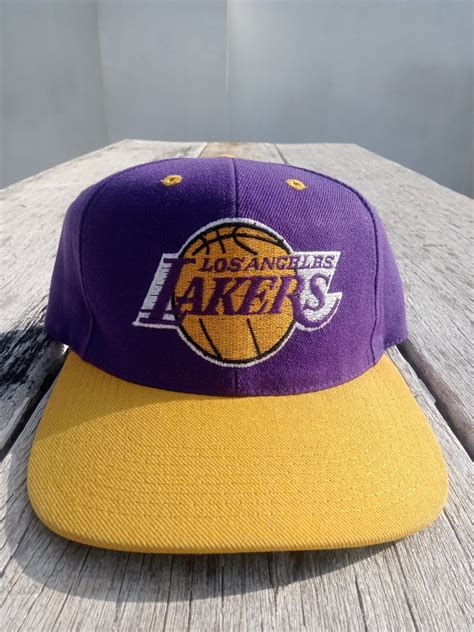 Vintage Lakers Og Logo on Carousell