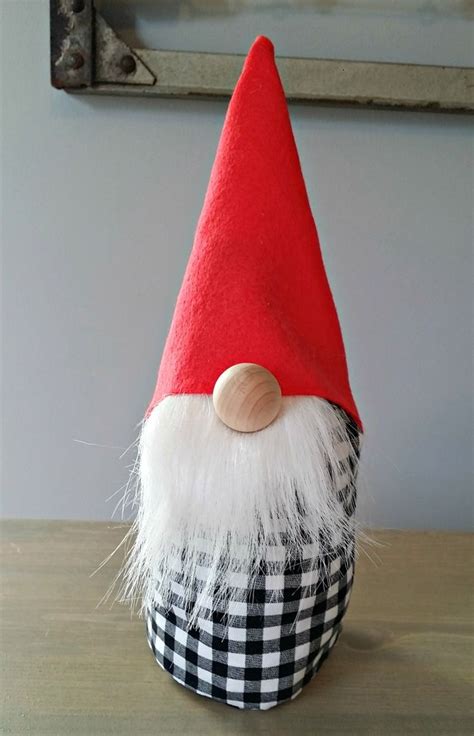 How to Make a Gnome — Decor and the Dog | Christmas crafts, Gnome tutorial, Gnomes crafts