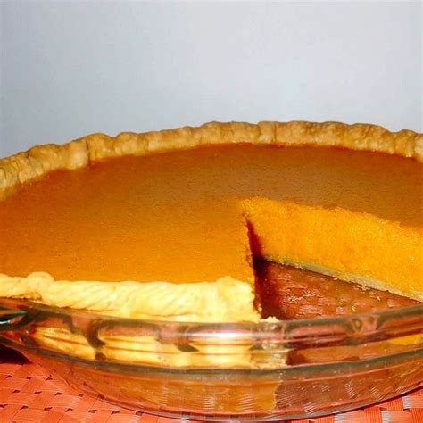 KAMOTE PIE (ALA PUMPKIN PIE) | Sweet potato pie, Cooking sweet potatoes ...