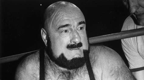 Mad Dog Vachon, Pro Wrestler, Dies at 84 - The New York Times