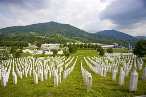 Srebrenica : 25 ans après, le spectre du génocide – Observatoire Pharos