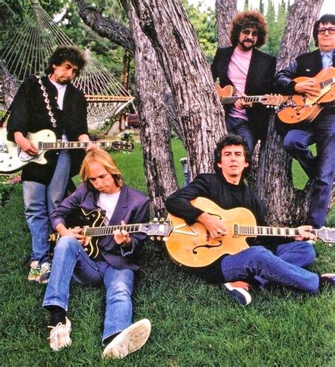 The Travelling Wilburys - Bob Dylan, Tom Petty, George Harrison, Jeff ...