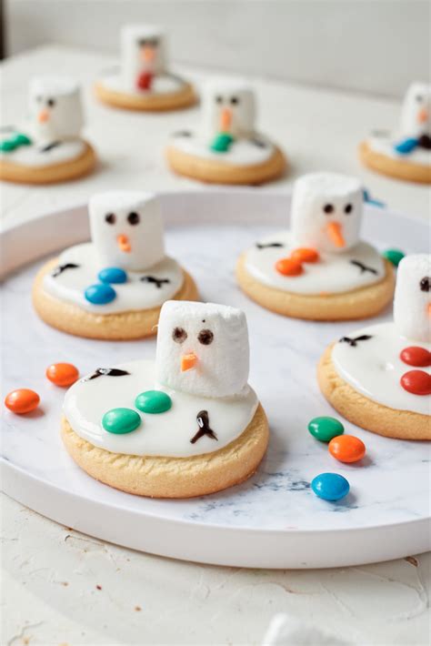 Easy Melted Snowman Cookies - Recipes From A Pantry