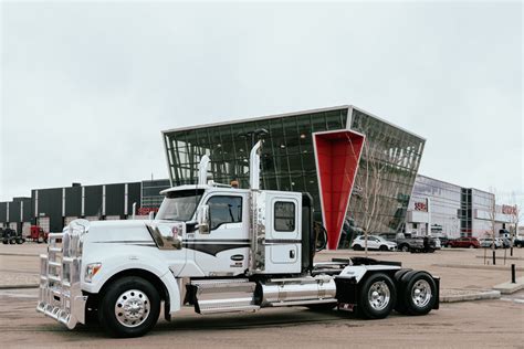 Kenworth W990 - Edmonton Kenworth