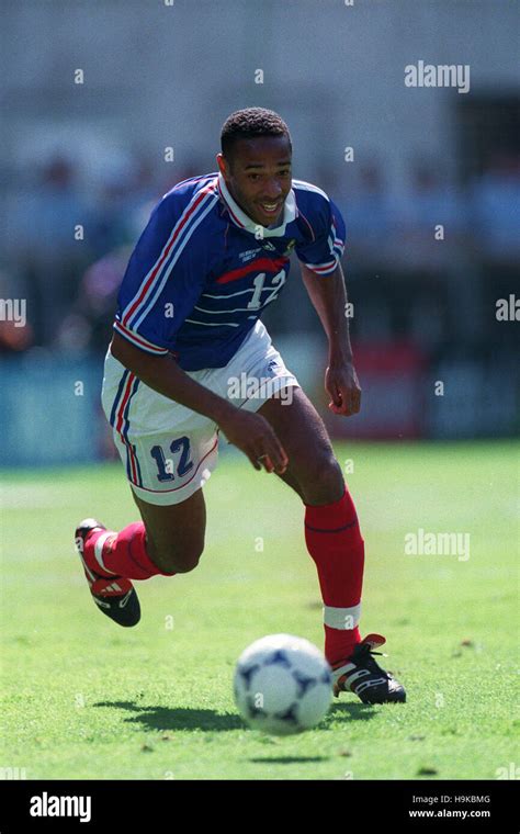 THIERRY HENRY FRANCE 06 July 1998 Stock Photo - Alamy