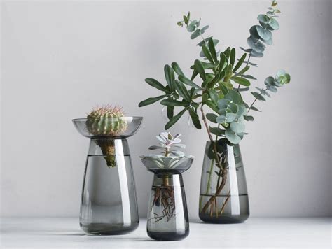 10 vases modernes pour tout contenir d'une tige à un bouquet - Deco Factory