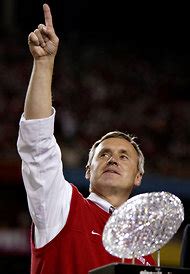 Tressel Returns to Ohio, Reunites With Akron - The New York Times