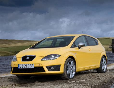 Seat Leon FR Photos and Specs. Photo: Seat Leon FR price and 21 perfect ...