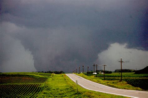 Minnesota tornadoes kill 3, injure dozens - CSMonitor.com