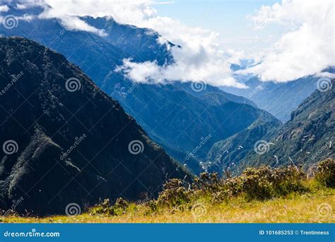 Mount Everest and Kathmandu Stock Image - Image of hills, pryers: 101685253