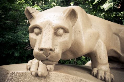 Penn State - Nittany Lion Shrine | Catriona Cornett | Flickr