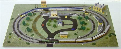 NEW HORNBY 'OO' GAUGE TRACK LAYOUT PLANNER - TRACKMAT PLAYMAT TRAKMAT