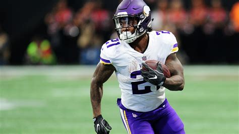 Jerick McKinnon Injury Outlook & Fantasy Impact