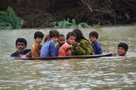 Pakistan faces more deluges, deaths after crossing grim mark | Daily Sabah