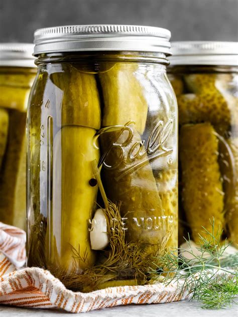 Are Dill Pickles Bad For Dogs