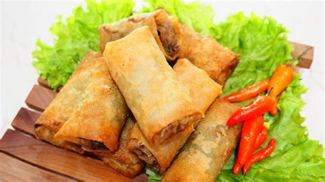 Resep Lumpia Goreng Garingnya Tahan Lama | Rahasianya di kulit lumpia ...