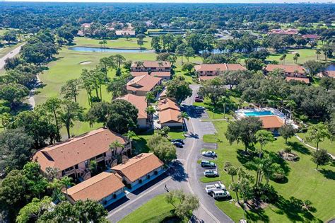 Palm Aire Golf Course Condos For Sale | Sarasota, FL