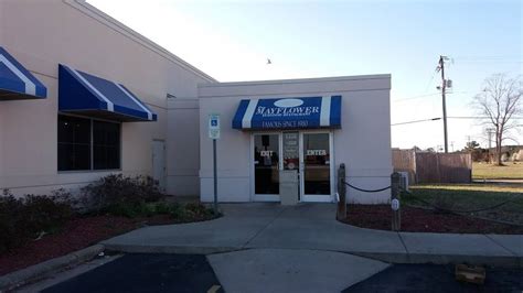 Mayflower Seafood Restaurant | 1330 Julian R Allsbrook Hwy, Roanoke Rapids, NC 27870, USA