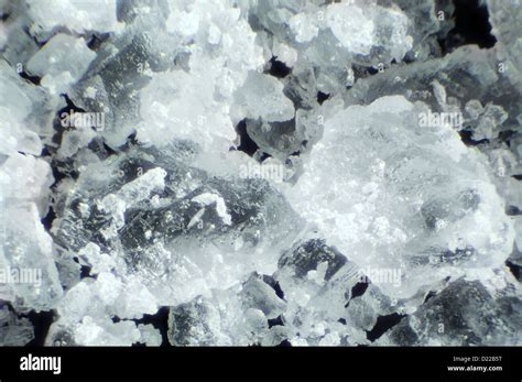 Crystal salt crystals microscope hi-res stock photography and images - Alamy