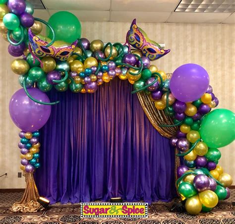 Mardi Gras Party | Mardi gras party decorations, Mardi gras party theme, Mardi gras centerpieces