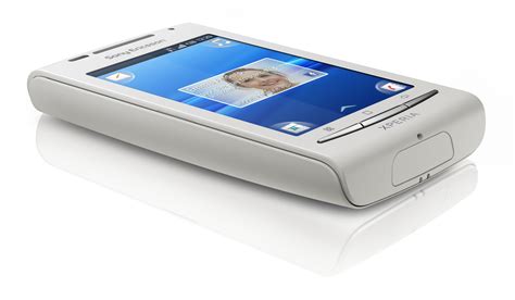 A throwaway smartphone - Sony Ericsson Xperia X8 - Gearburn