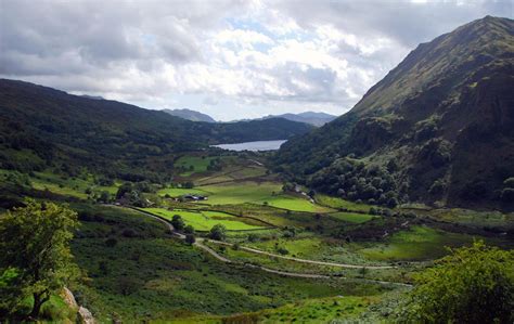 the welsh countryside near snowdonia | Hope Menghermann | Flickr