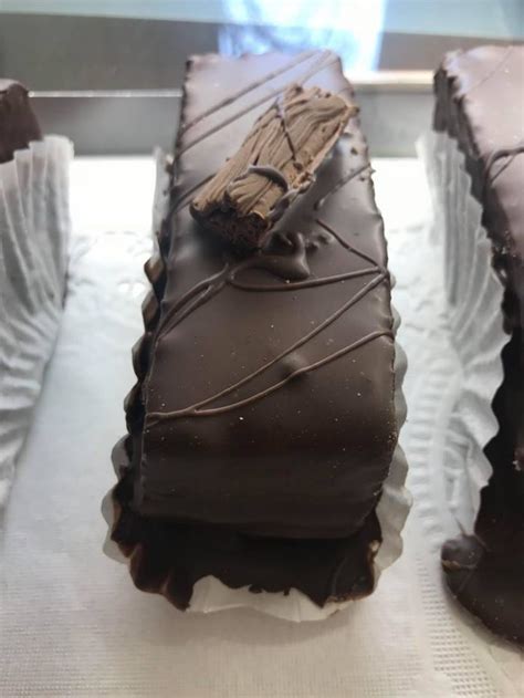 Chocolate Flake Bar - Wellbread Bakers | Swaffham, Norfolk | Catering ...