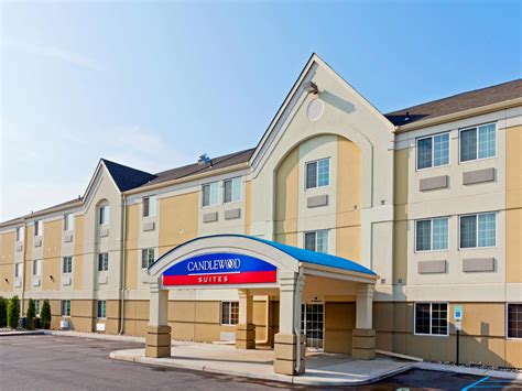 Extended Stay Hotel in Secaucus, NJ | Candlewood Suites Secaucus - Meadowlands