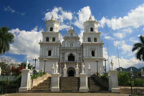 Basílica de Esquipulas reabre sus puertas con medidas sanitarias