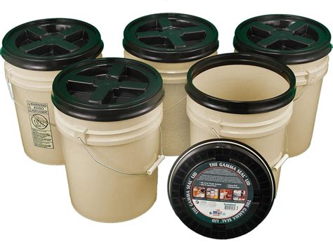 Amazon.com : Bucket Kit, Five 90 mil Tan 5 Gallon Buckets with Black Gamma Seal Lids ...