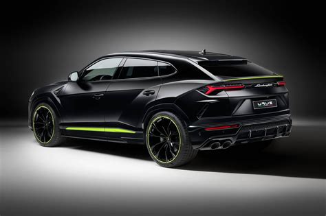 Why Everyone Is Talking About the 2024 Lamborghini Urus S: A Review ...