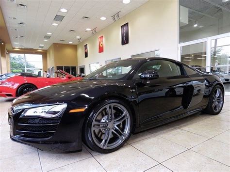 Phantom Black Pearl Effect/Lava Gray Audi R8 with 9,915 Miles available now!