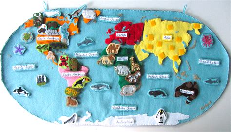 Quiet Book, Montessori, Wall Maps, Diy Book, Antarctica, Social Life, Felt Animals, Poker Table ...