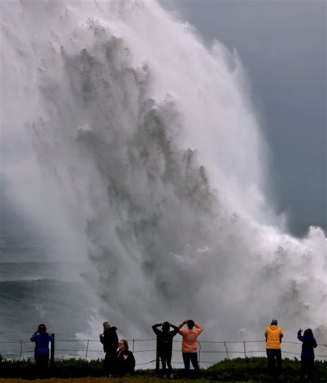 California waves: Alerts issued for coastal flooding, high surf