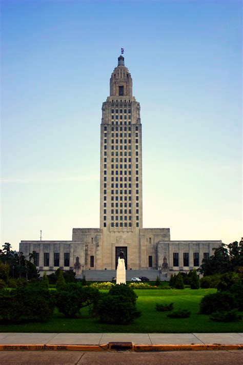 Louisiana State Capitol | Louisiana state capitol, Louisiana capital ...