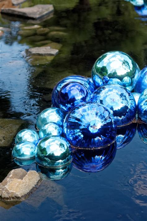 Gallery: Dale Chihuly Glass Art – Pop and Thistle