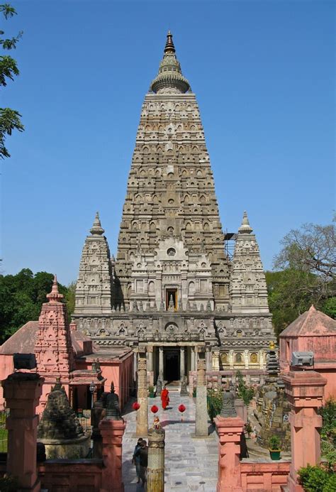 Mahabodhi Temple (Bodh Gaya) Historical Facts and Pictures | The ...