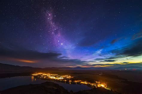 Tekapo / New Zealand | Stargazing, Adventure tourism, Night scene