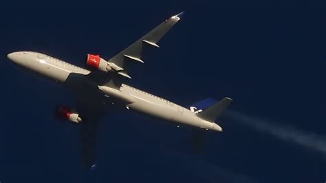 (4k) Airbus A320-251N (A20N) SAS SE-ROO 10668m 930km/h - YouTube