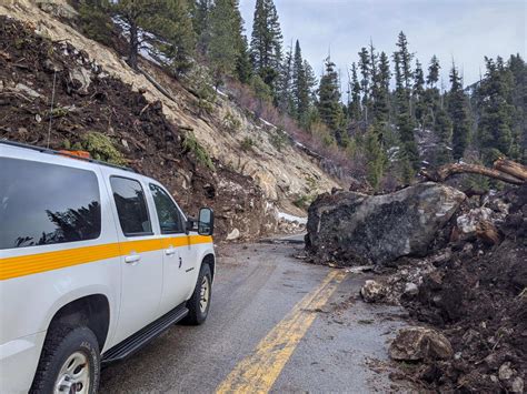 Idaho Highway 21 cleanup photo essay | Idaho Transportation Department