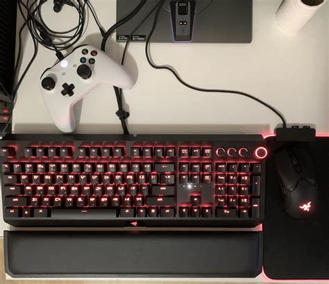 My old Blackwidow Ultimate'13 keycaps on the new Blackwidow Elite : r/razer