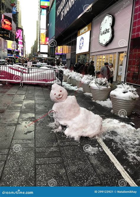 Snowman on the Street in New York City Editorial Photo - Image of ...