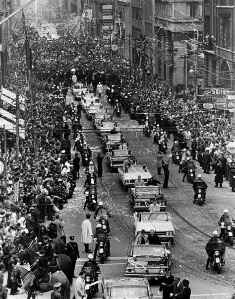 Toronto Maple Leafs Stanley Cup Parade, 1967 | Toronto ontario, Toronto city, Toronto ontario canada