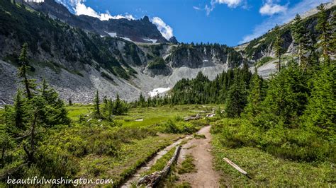 Bench and Snow Lakes Trail