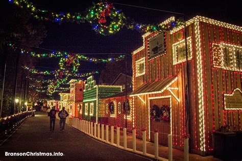 Silver Dollar City named a top 10 spot for holiday lights by USA Today – Branson Christmas Info