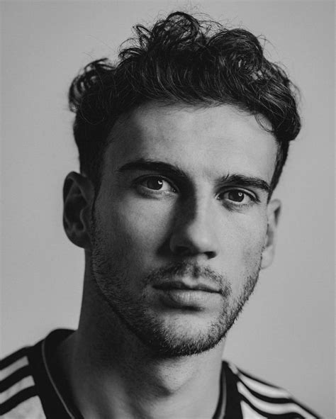 leon goretzka | Cute guys, Leon, Instagram