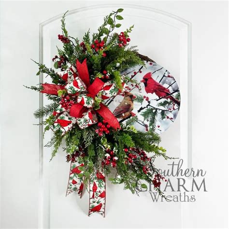 Traditional Christmas Cardinal Wreath - Southern Charm Wreaths