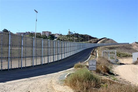 US-Mexico border in San Diego | Bruno Sanchez-Andrade Nuño | Flickr