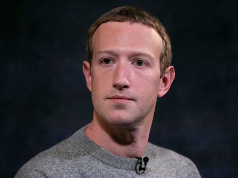 Zuckerberg loses $7 billion in hours as Facebook plunges | Fin24