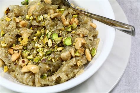 Yum! Yum! Yum!: Sorakaya (Louki) Halwa